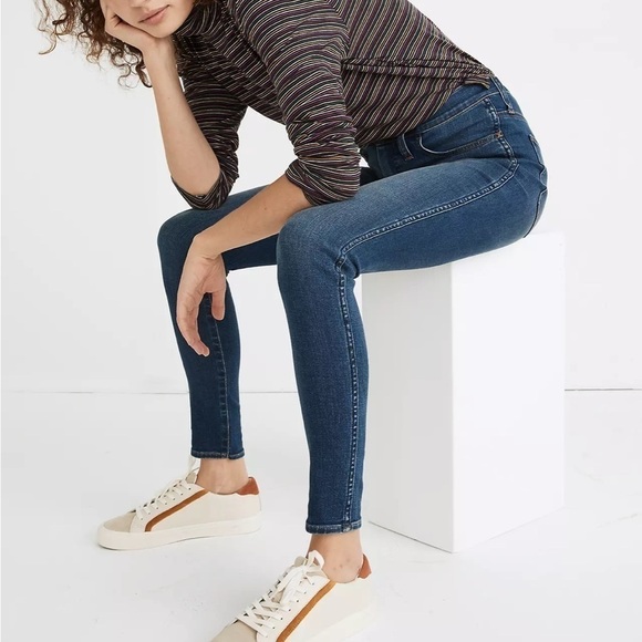 NWT Madewell 10" High-Rise Roadtripper Supersoft Jeans in Playford Wash - Picture 3 of 14